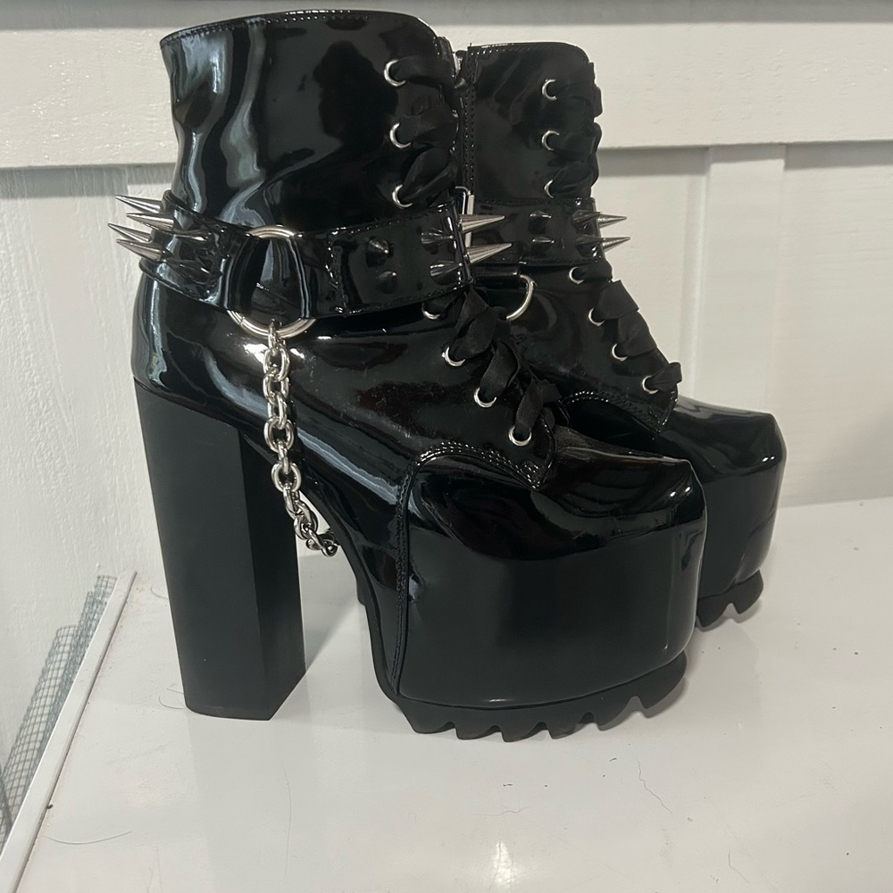 Dolls Kill Black Platform Boots - Picture 3 of 4
